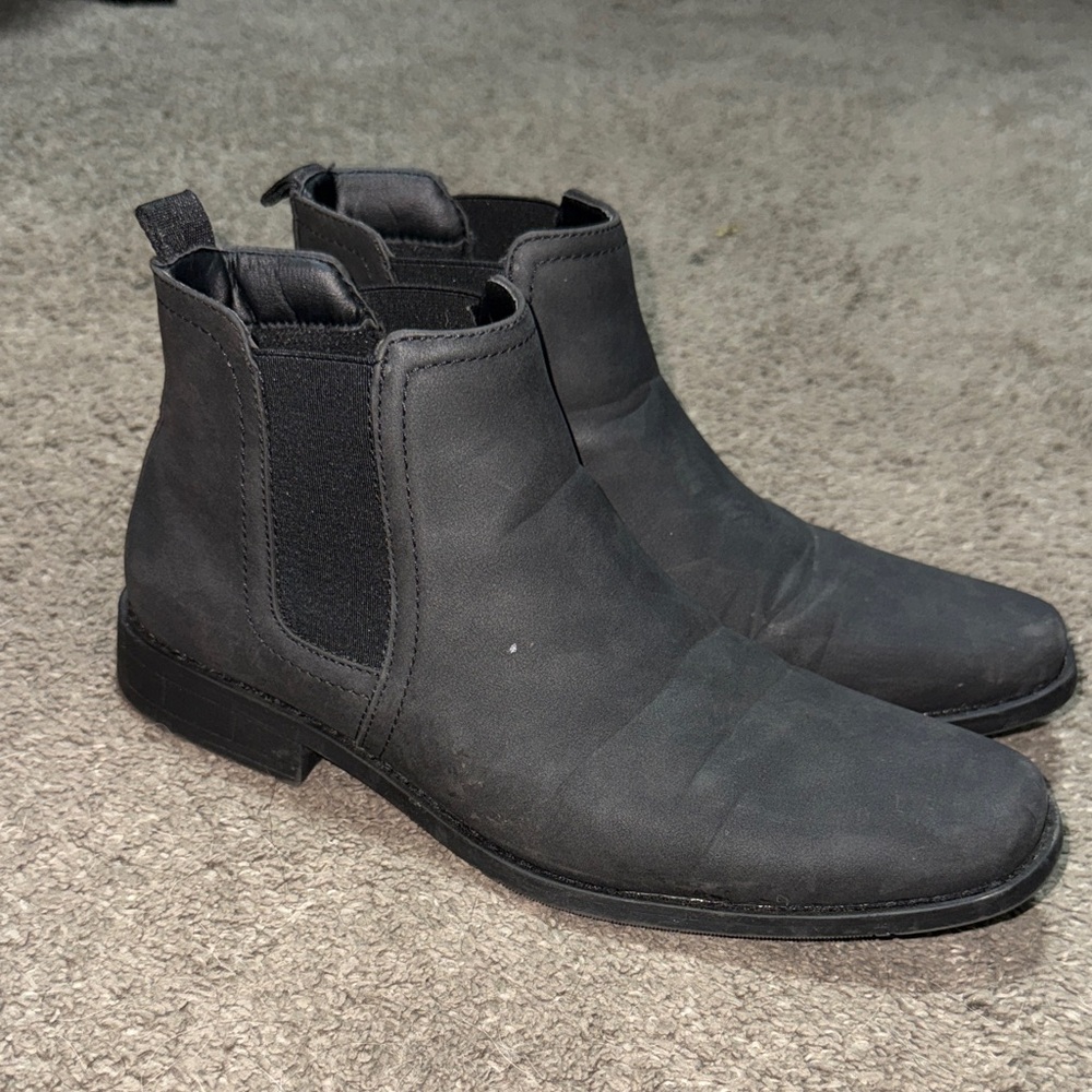 Perry Ellis Men's Black Chukka Boots